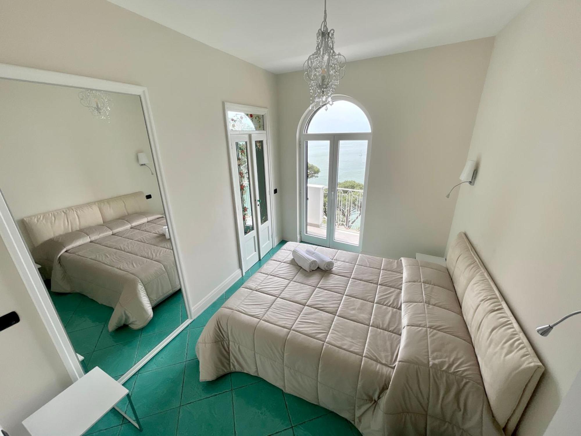 Enrica Guarda Capri - Appartament Apartment